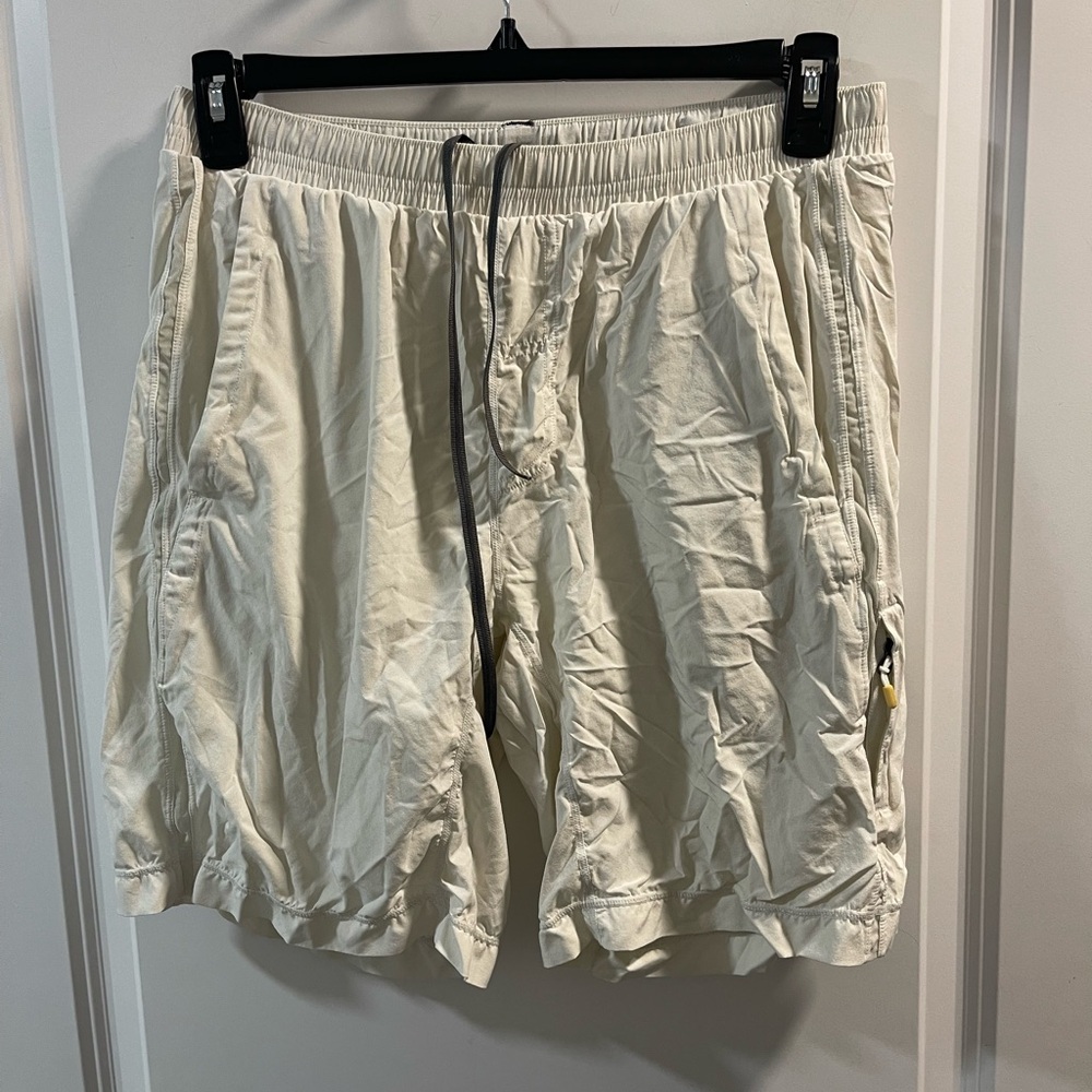 Flawed Lululemon Men's Cream Drawstring Casual Shorts No Size Tags